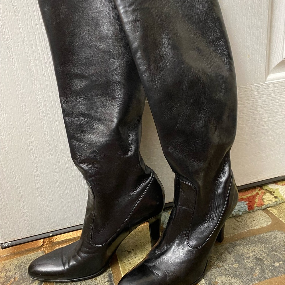 Elegant Black Leather Knee-High Boots